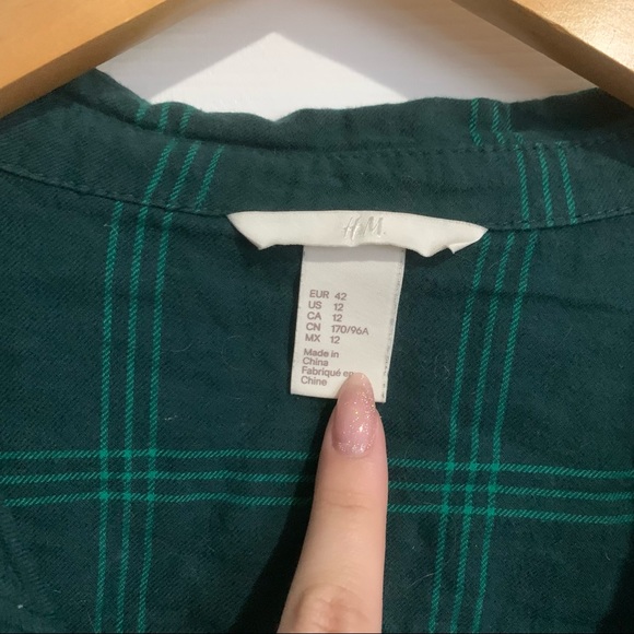 H&M Green Plaid Shirt - Picture 2 of 5